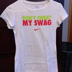 nike t-shirt
